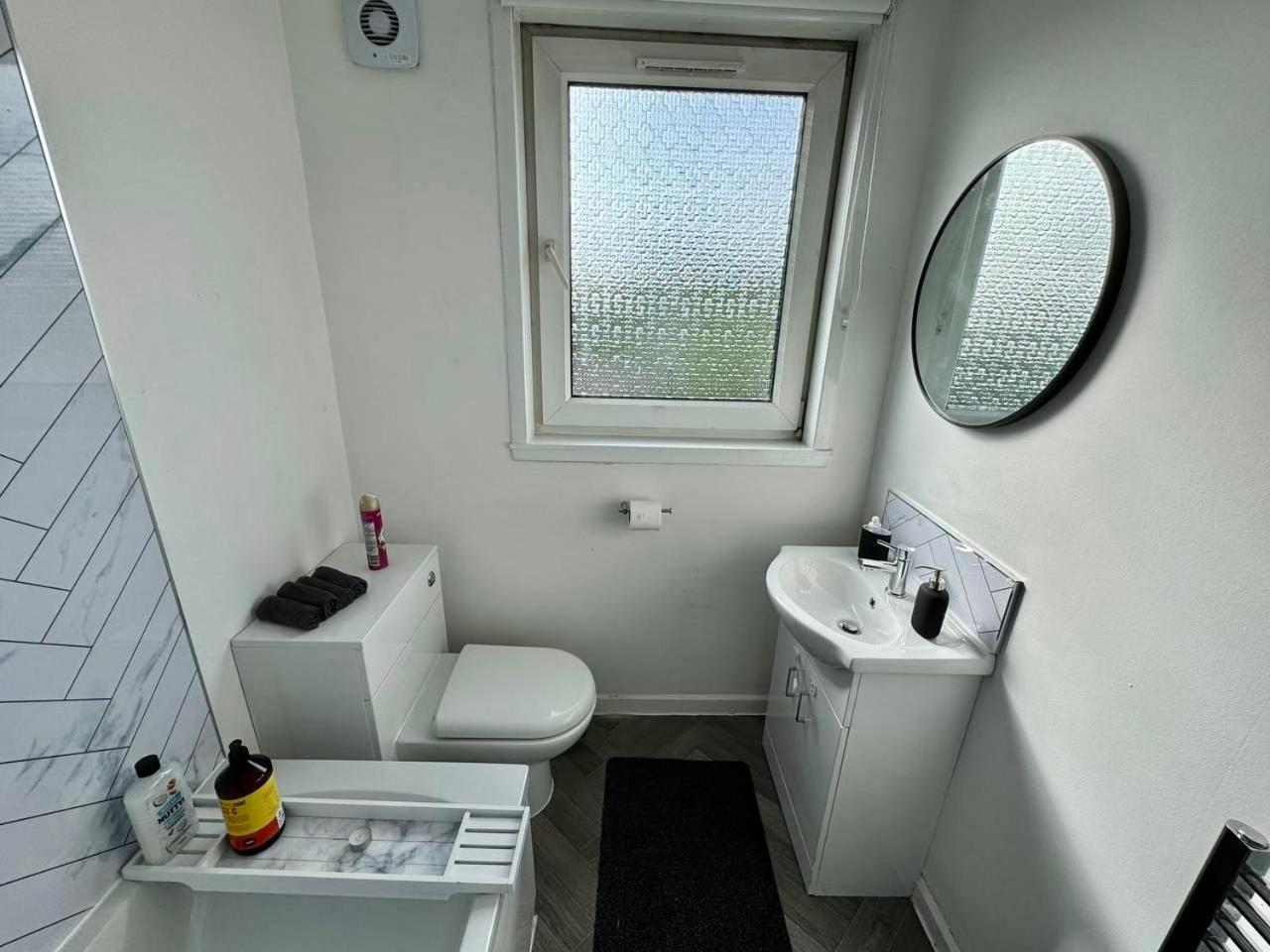 Clydebank Brand New 3Bdr Home, Glasgow Exterior foto